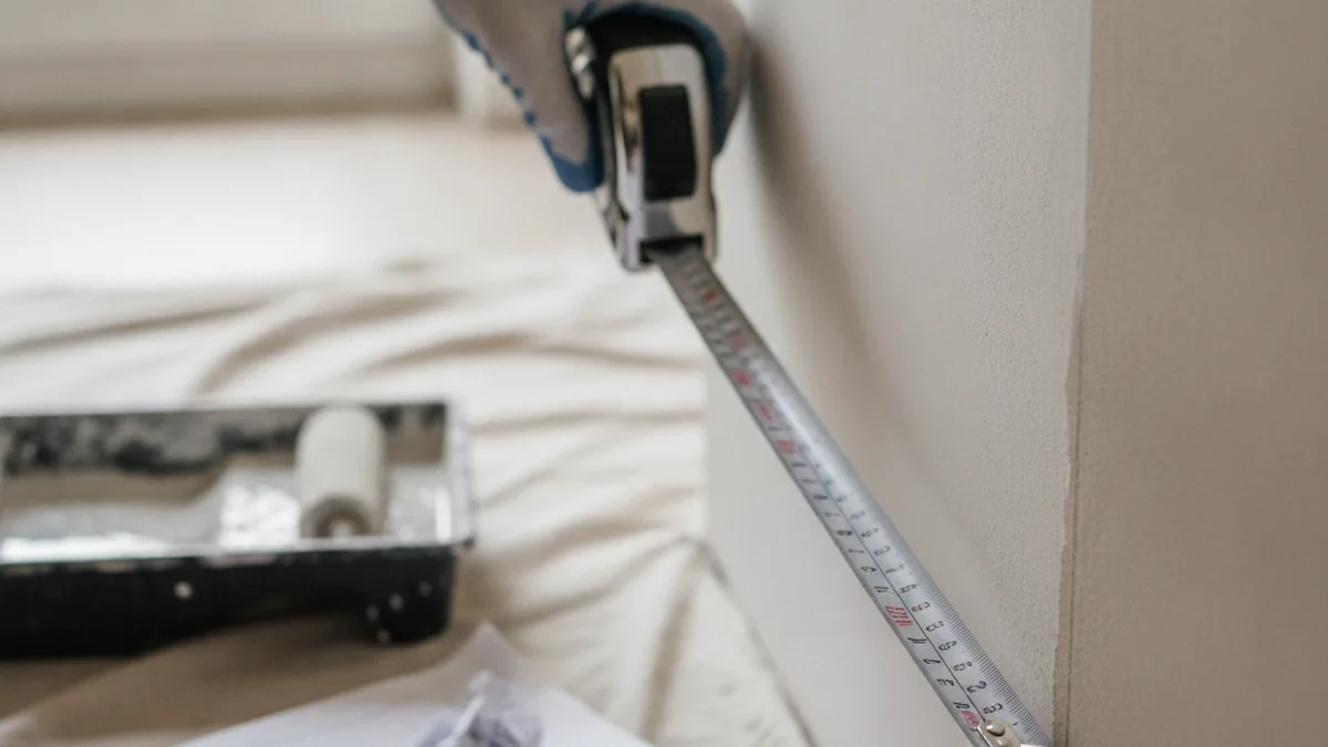 Bien estimer le prix au m² des travaux de peinture quand on rénove soi-même